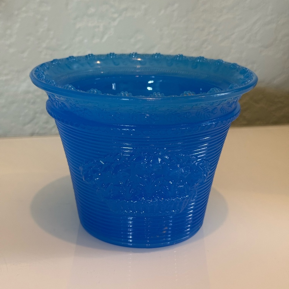 MMA Signed BLUE SLAG Sandwich Art Glass Embossed FLOWER POT Band
Opaline PLANTER